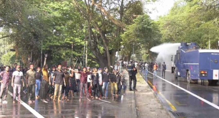 අන්තරේ විරෝධය අතරතුර තිදෙනෙක් රෝහලේ
